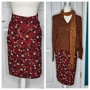 Lularoe Cassie Skirt Small Burgundy NWT